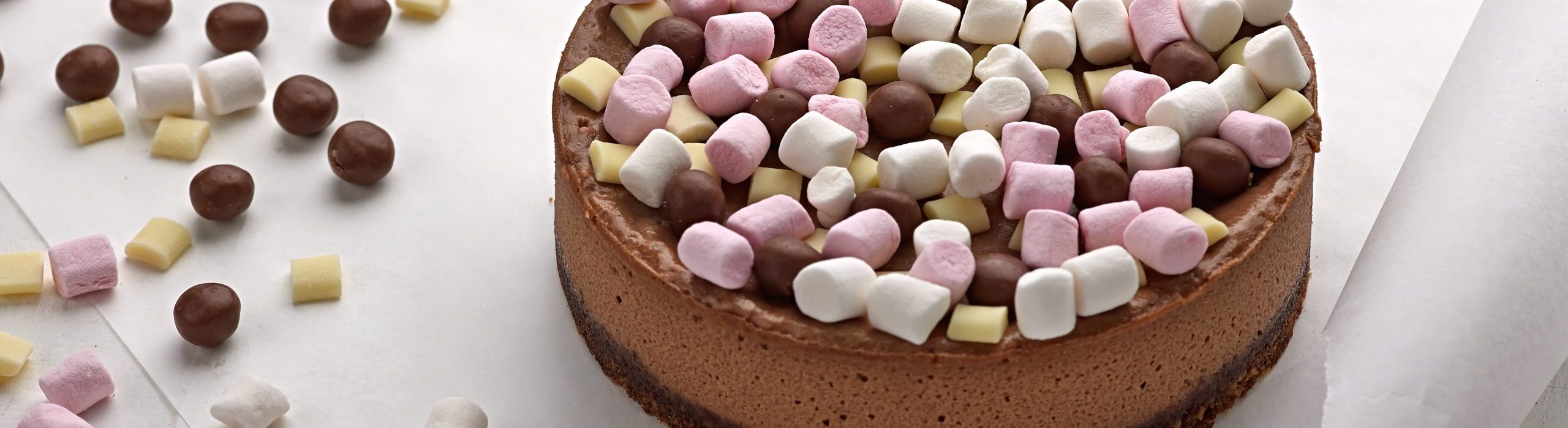 rocky-road-loaded-cheesecake